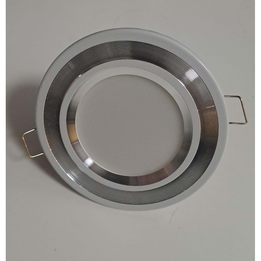 GLOBAL 5 WATT LED SPOT KROM ÇİZGİLİ BEYAZ PLASTİK KASA BEYAZ IŞIK 6500K 358LM