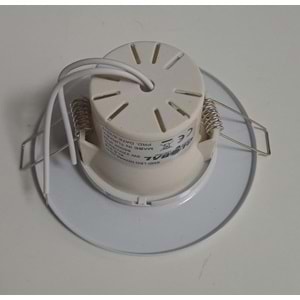 GLOBAL 5 WATT LED SPOT KROM ÇİZGİLİ BEYAZ PLASTİK KASA BEYAZ IŞIK 6500K 358LM